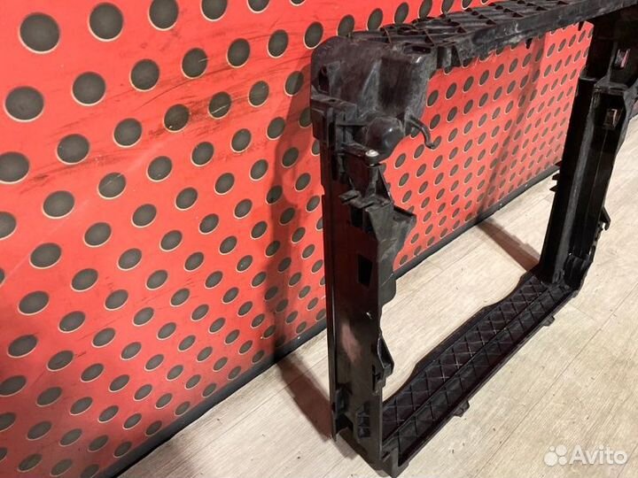 Кронштейн радиатора Bmw X5 F15 N57D30A 2016