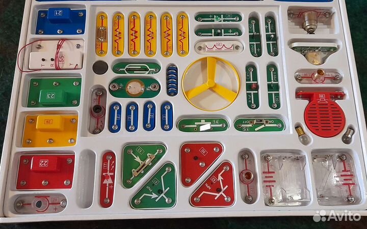 Электронный конструктор знаток 320 схем