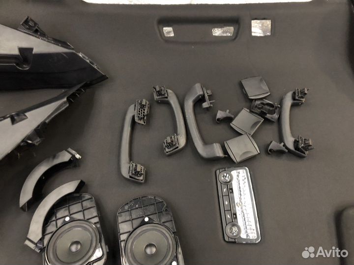 Черный потолок BMW 5 Серии F11