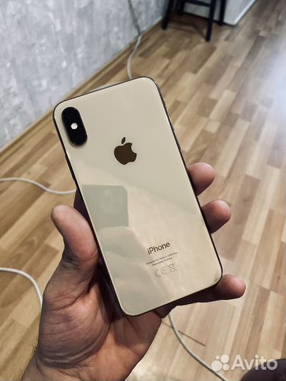 iPhone Xs, 64 ГБ