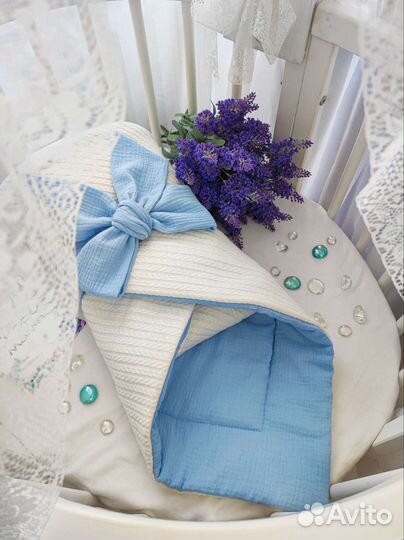 Вязаный конверт на выписку с муслином новый