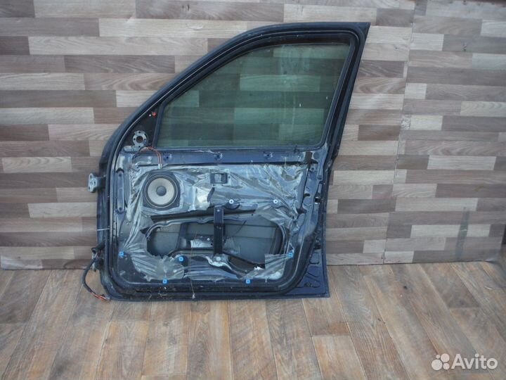 Дверь передняя правая Freelander 1 2000