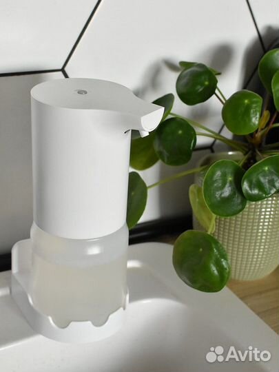 Диспенсер для мыла сенсорный