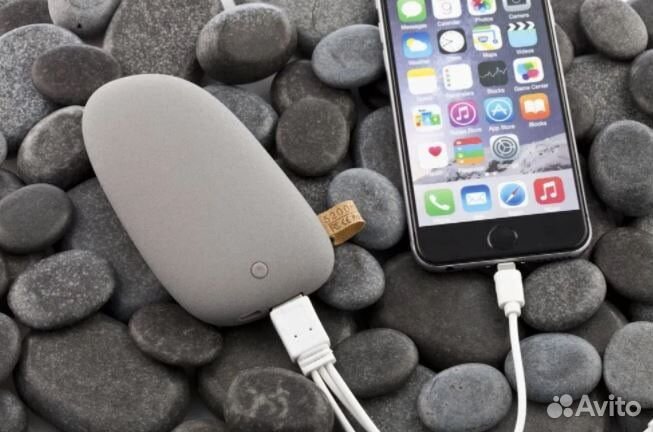 Внешний аккумулятор Pebble 5200 мАч в виде камня