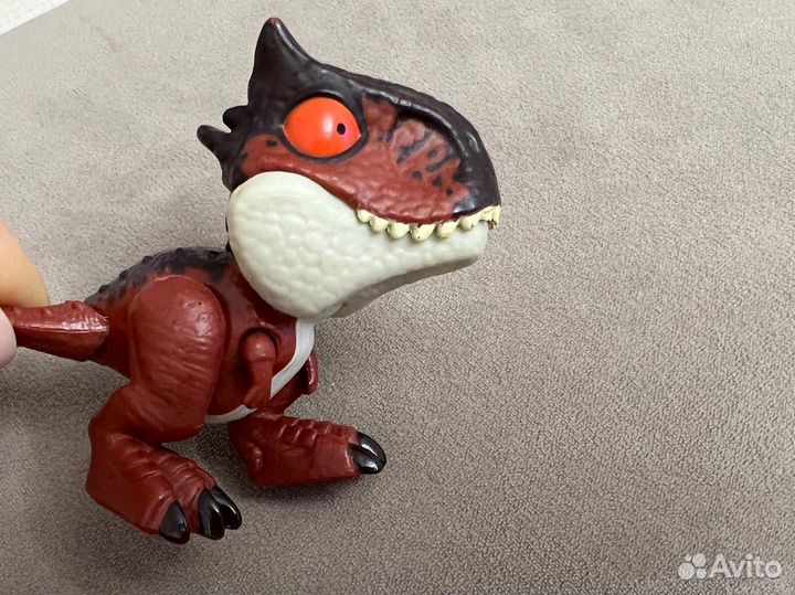 Динозавр jurassic world