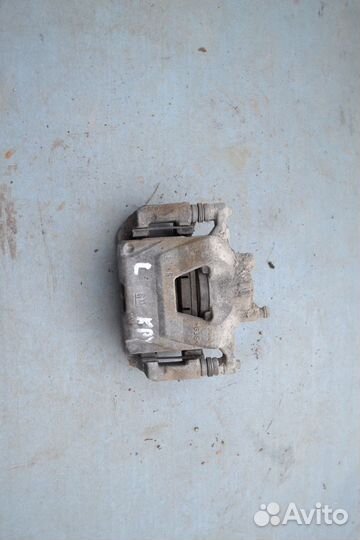 Супорт тормозной передний Chevrolet Cruze