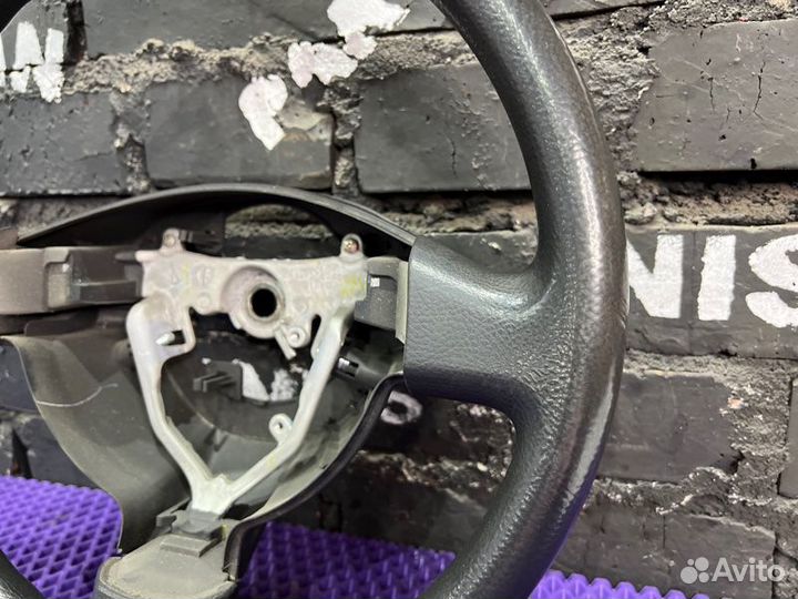 Руль Toyota Passo KGC10-0263924 1KR 2009