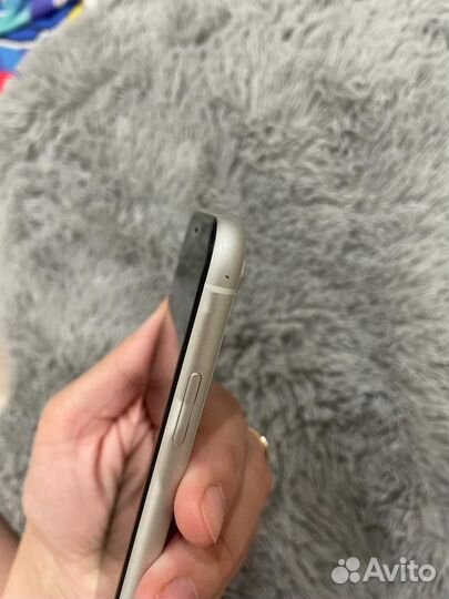 iPhone Xr, 128 ГБ