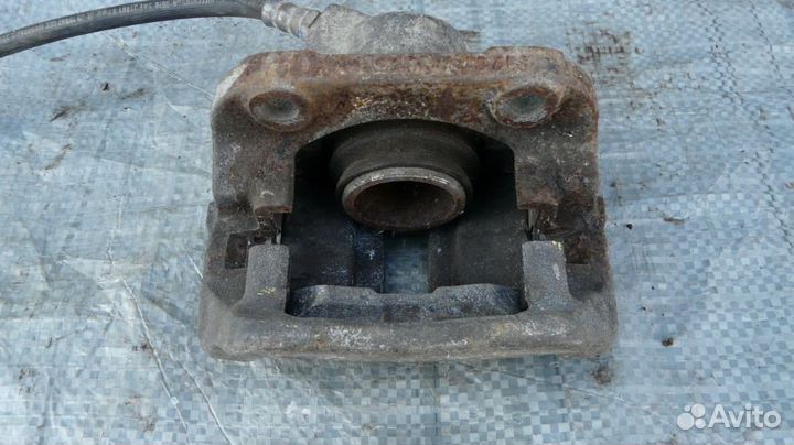 Суппорт тормозной пер левый Renault Logan I