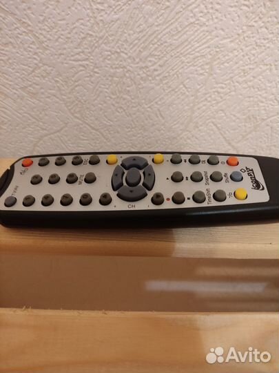 TV-тюнер iconBIT TV-hunter Hybrid HD Stick U500 FM