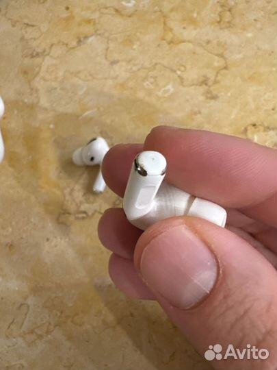 Airpods pro 2 с дефектом