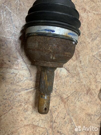 Левый привод Peugeot Traweller 1,5 9839520980