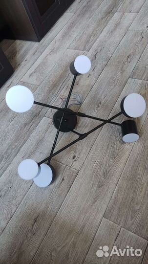 Люстра потолочная новая