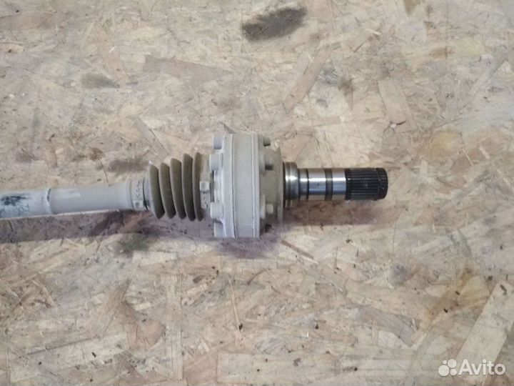 Привод шрус задний Фольксваген туарег 1