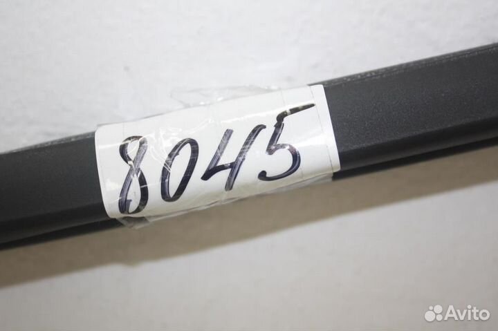 Уплотнитель стекла двери передней левой Nissan Qa