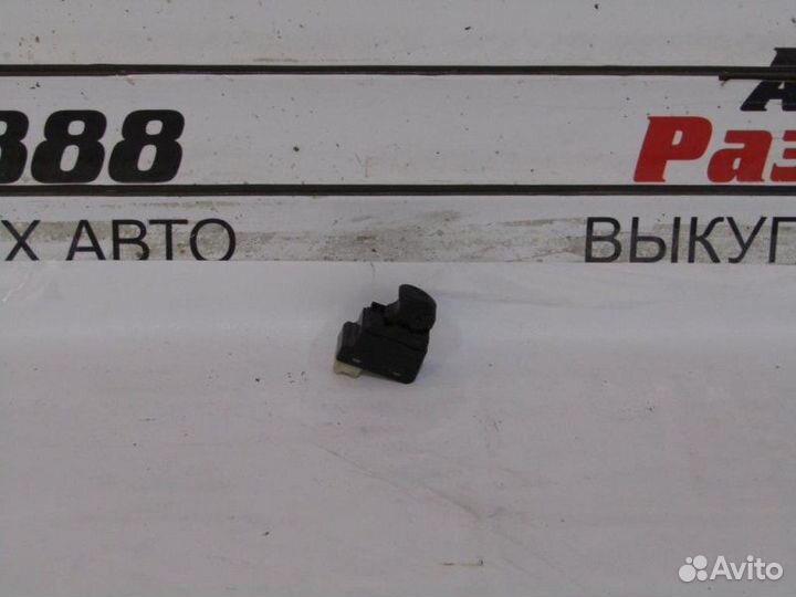 Кнопка стеклоподъемника Daewoo Matiz A08S3 2012