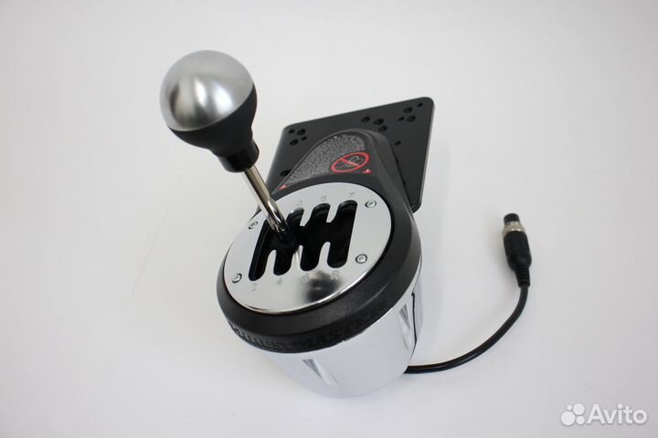 Крепление шифтера Thrustmaster к кокпитам