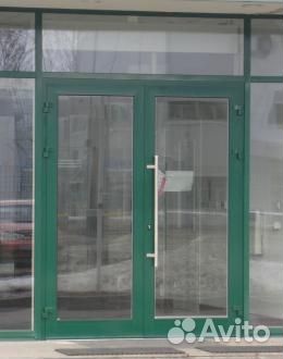 Алюминиевая дверь