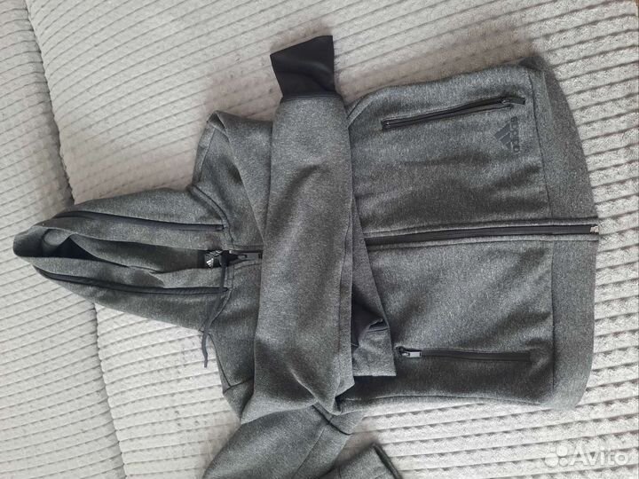 Спортивный костюм adidas