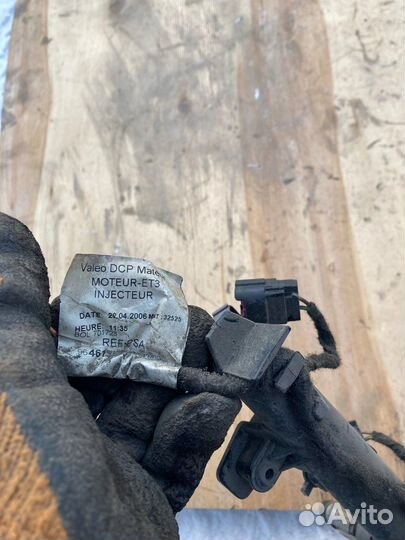 Citroen c3 форсунка топливная рампа 1.4