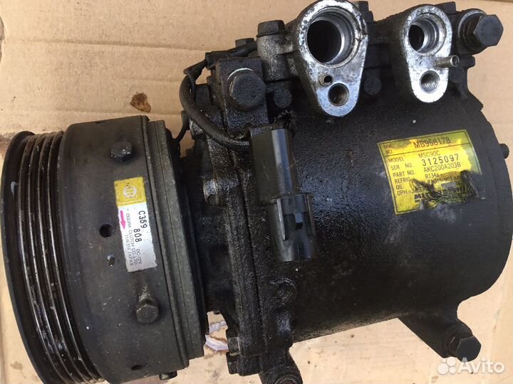 Компрессор кондиционера Митсубиси Каризма