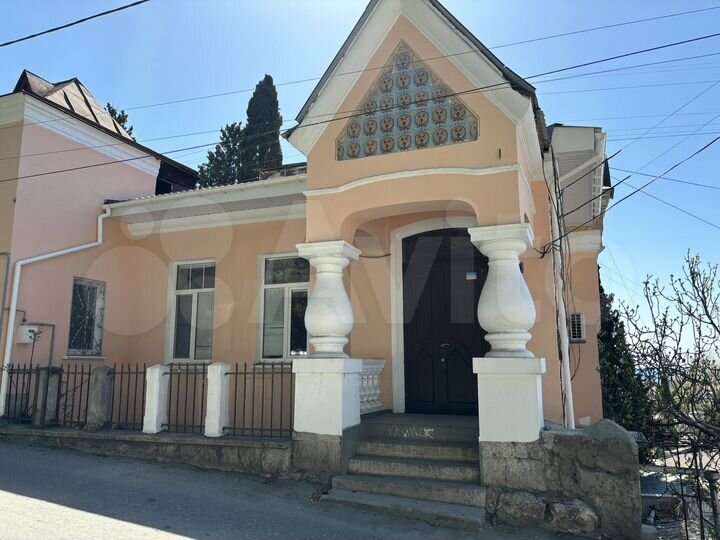 3-к. квартира, 133,3 м², 3/3 эт.