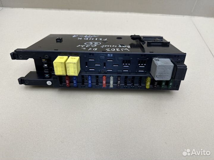 Блок предохранителей Mercedes W203