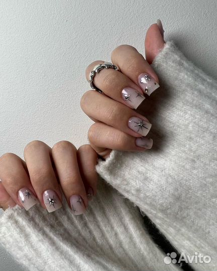 Маникюр и педикюр