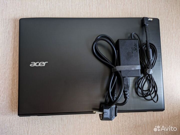 Ноутбук Acer aspire E5-575G /940MX/i3-6006U/8GB