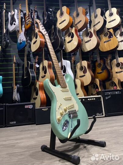 JET JS-300 электрогитара леворукая (Новая)