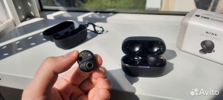 Наушники Sony WF-1000xm4