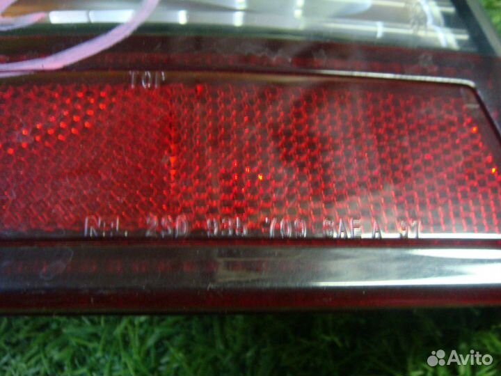 Фонарь subaru BE5,BE9,BEE legacy 1323 9439 935709