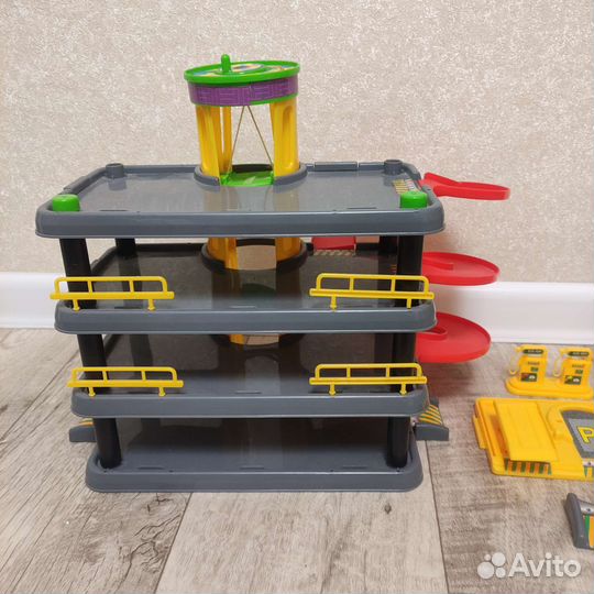 Парковка трек