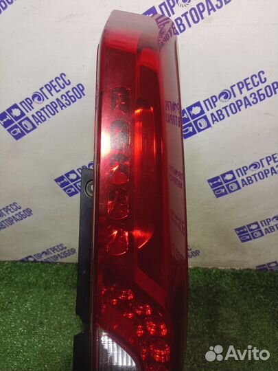 Фонарь задний правый Nissan X-Trail T31 2.0 MR20