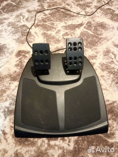 Игровой руль logitech momo racing 900