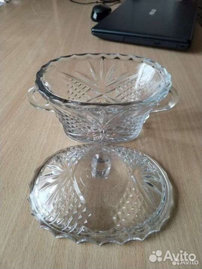 Конфетница с крышкой