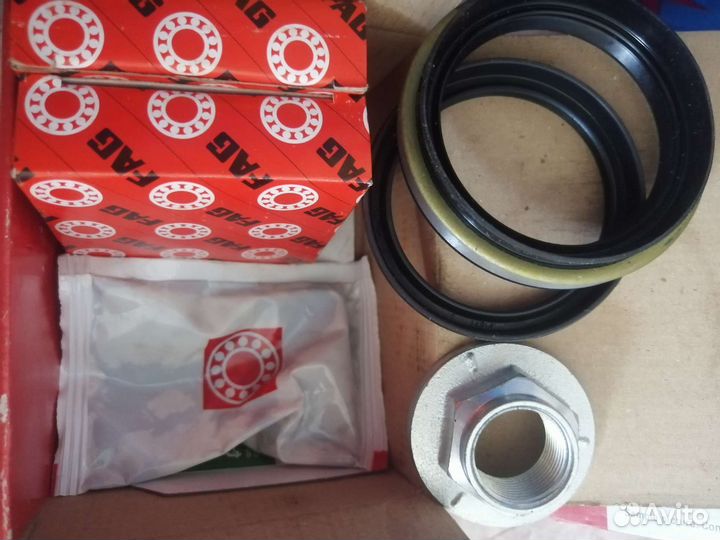 Комплект подшипника ступицы FAG 713 6151 30