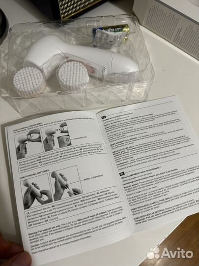 Щетка для умывания mary KAY новая