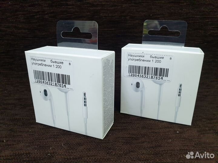 Проводная гарнитура, наушники