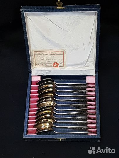 Набор серебряных чайных ложек