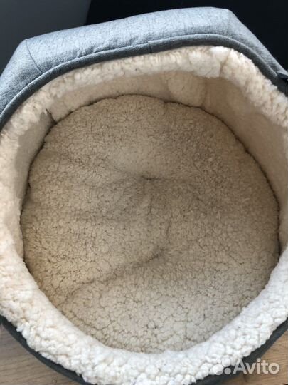 Домик для кошки, маленькой собачки