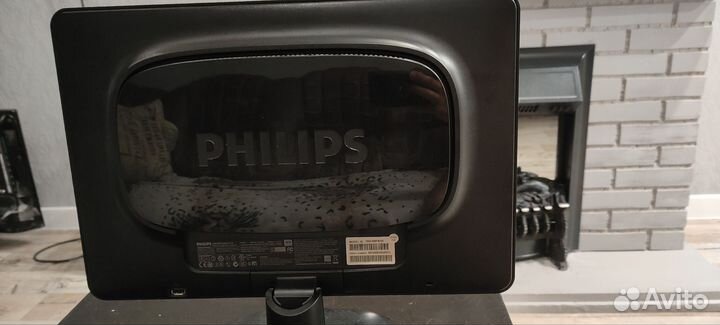 Монитор Philips 19дюймов