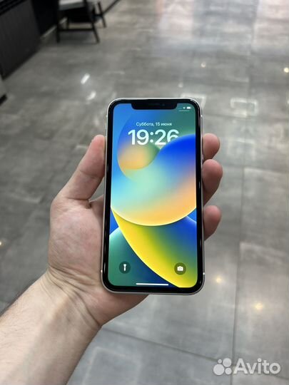 iPhone XR 64Gb White Б/У in Telegraph nano sim