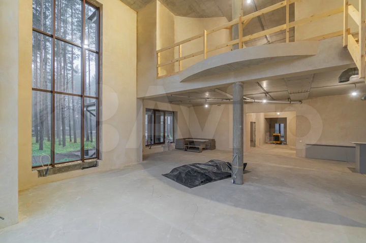 Дом 495 м² на участке 25,2 сот.