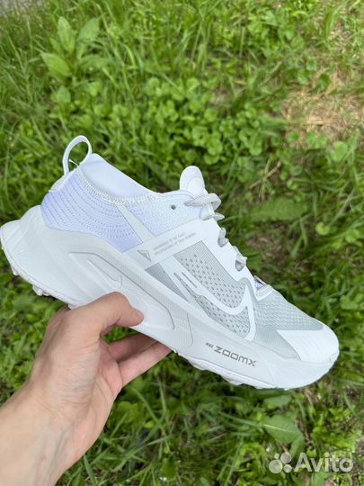 Кроссовки Nike беговые