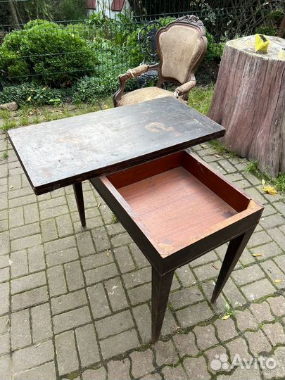 Стол старинный