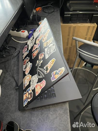 Ноутбук Asus rog strix