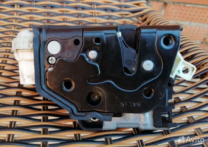 Замок двери audi a6 c7 рест