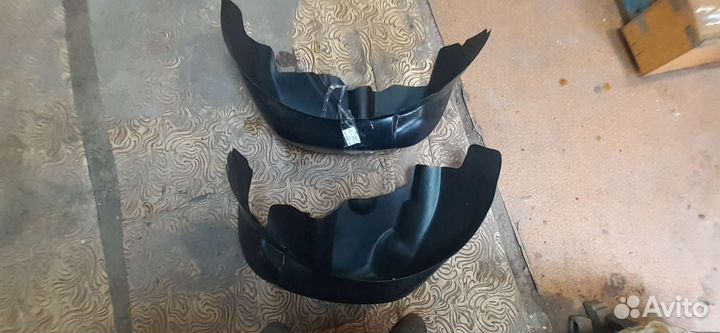 Подкрылки и брызговики renault logan 2