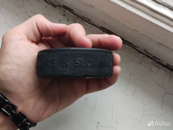 Шайба хоккейная